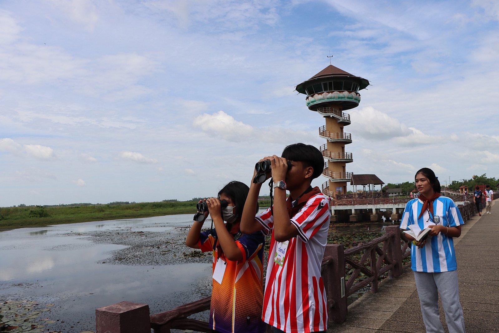 ศูนย์ศึกษาธรรมชาติสัตว์ป่าทะเลน้อย