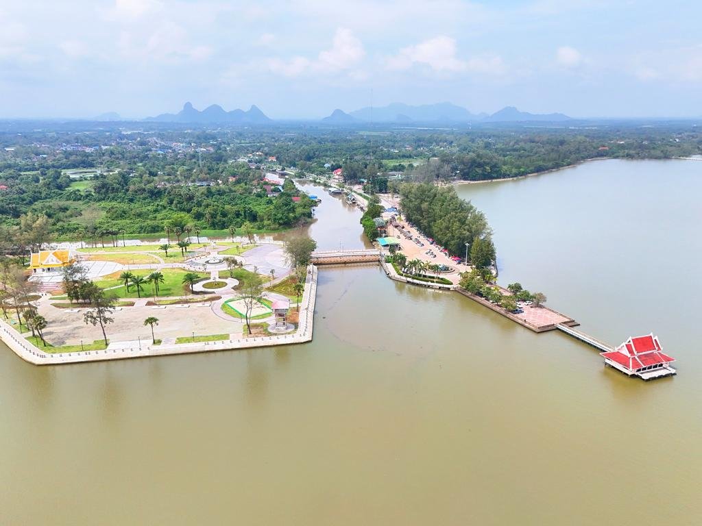 เกาะลอย ลำปำ