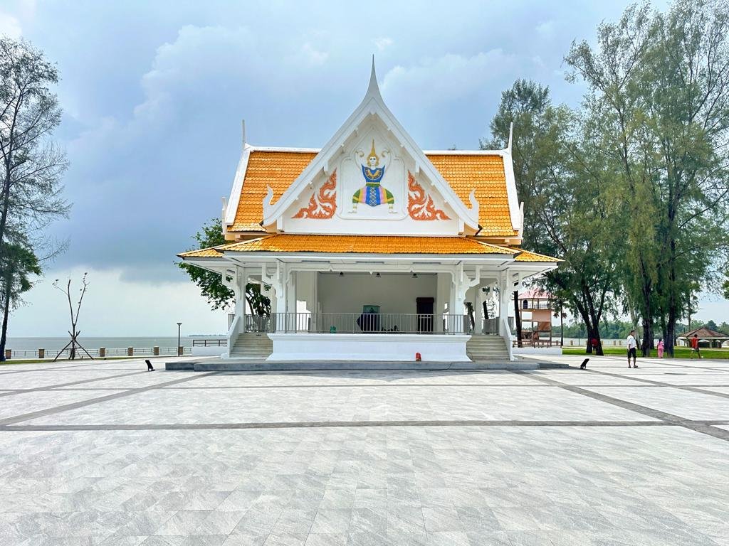 เกาะลอย ลำปำ