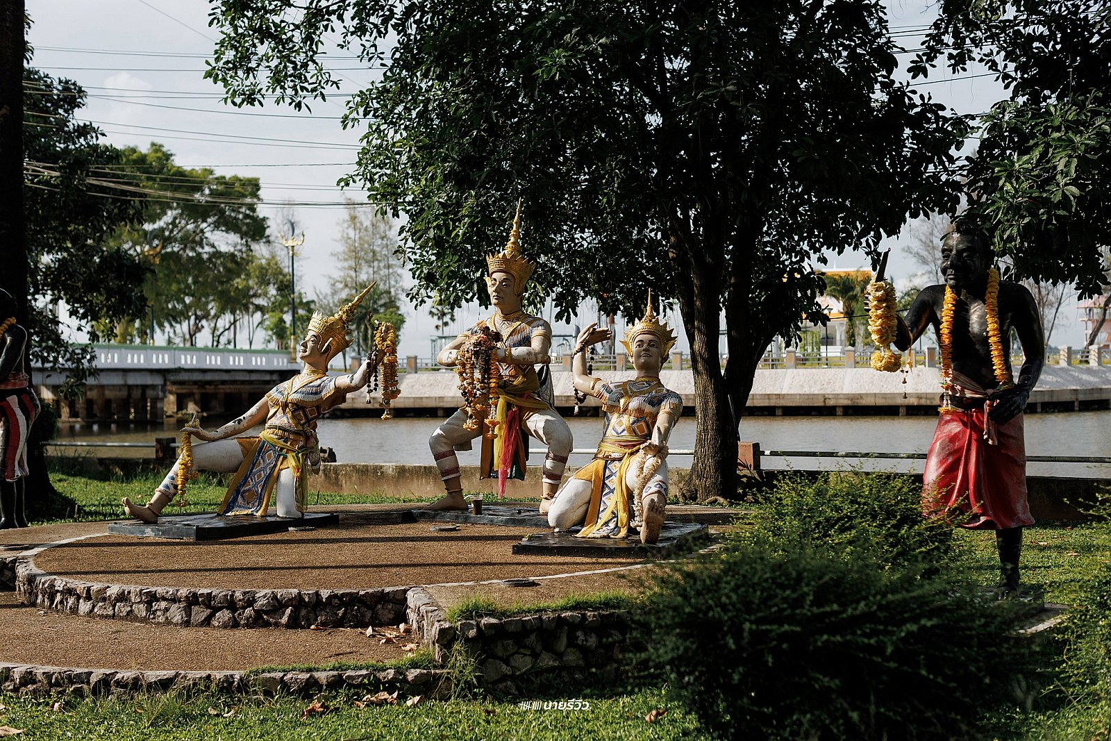 รีวิวเมืองลุง